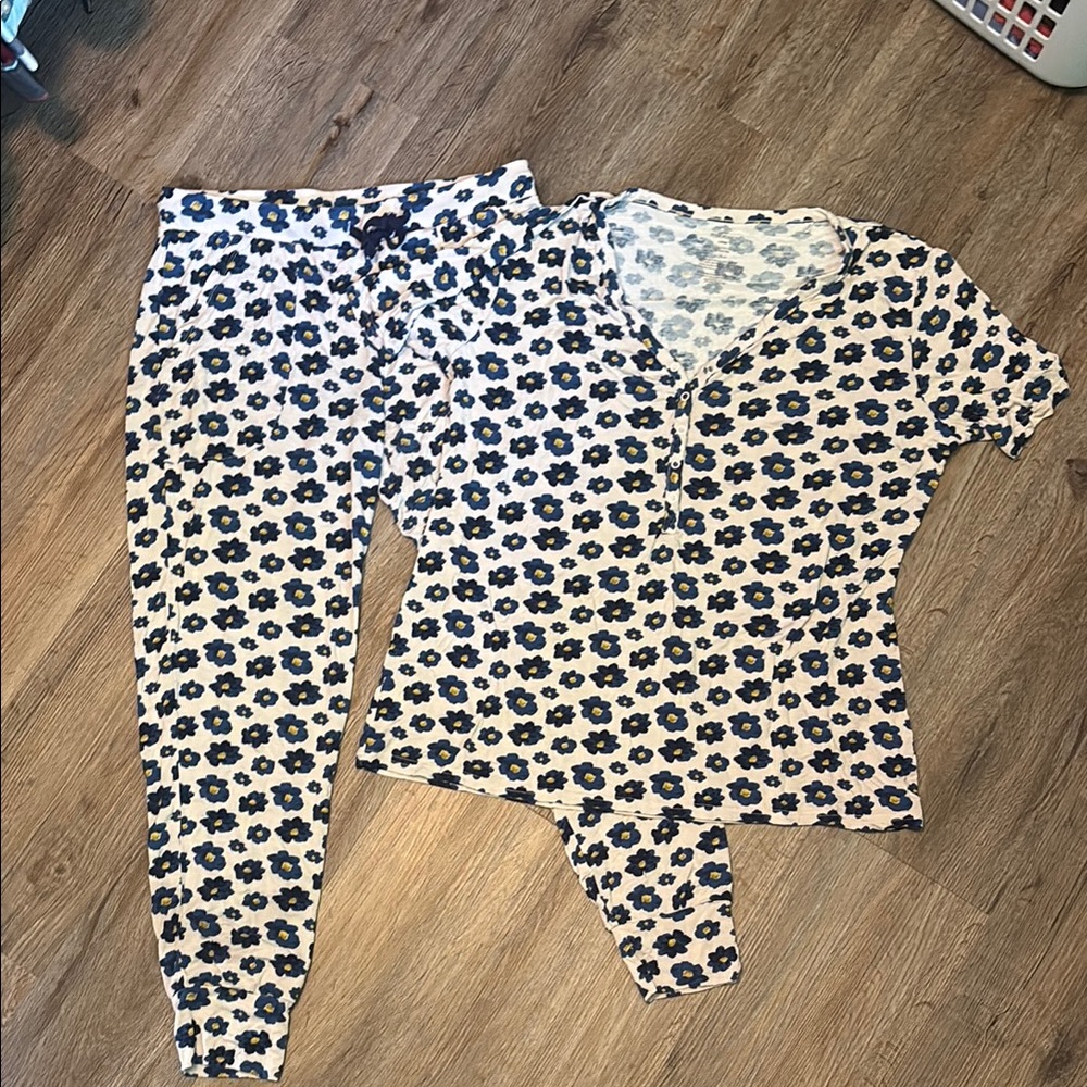 Posh Peanut Blue and Cream Floral PJ Set